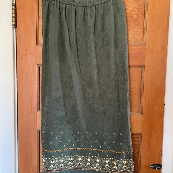 NOTATIONS Clothing Co Long Skirt With Tribal Pattern and Fringe at Bottom Sz L - Picture 4 of 8